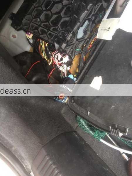 奥迪光纤短路维修流程详解？(简单操作避免二次损坏！)